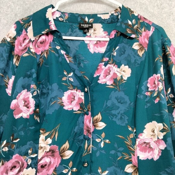 Torrid Harper Blouse Wmns Sz 2 Georgette Teal Floral Long Sleeve Back Tie V-Neck - Picture 2 of 12